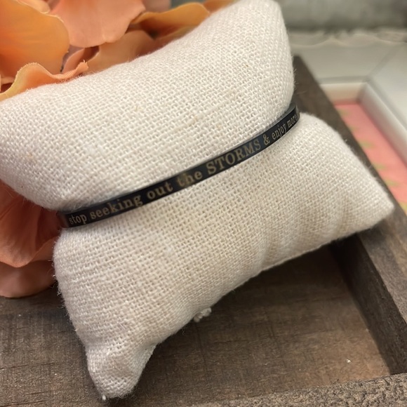 JBloom Uptown Bangle - Picture 2 of 4